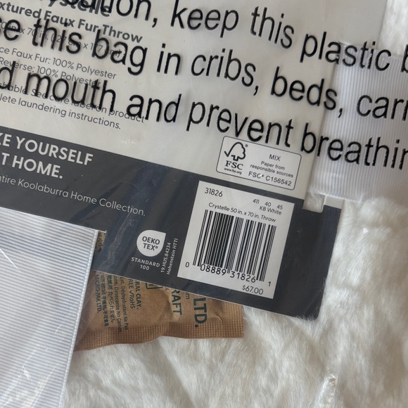 Koolaburra Cream Textured Faux Fur Throw by UGG - Picture 6 of 7